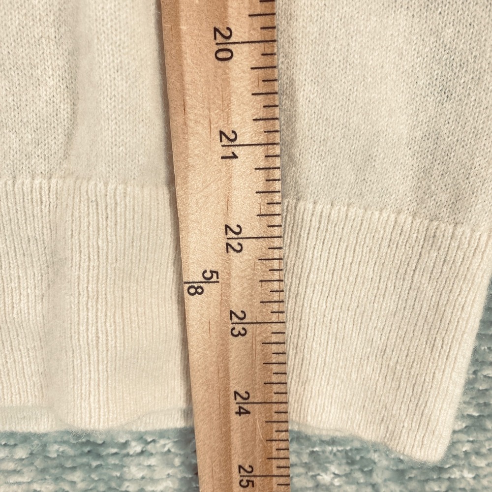 Quince 100% Cashmere V Neck Sweater Cream Size S see photos - Picture 6 of 7